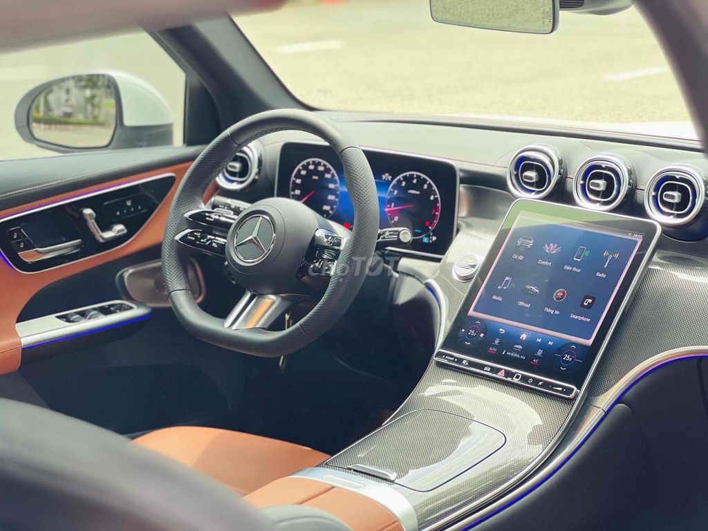 Mercedes Benz GLC300 4Matic 2023 Lướt Nhẹ. Mua bán Ô tô tại Quận Bình Tân Tp Hồ Chí Minh được đăng bởi Hoàng Thọ hình 11