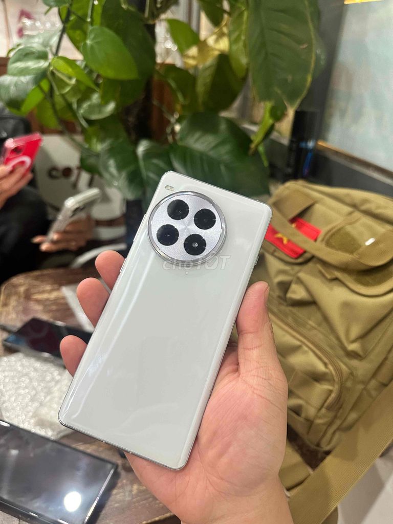 One Plus ACE 3 Pro 12/256gb zin đẹp  Chip Snap 8 G. Mua bán Điện thoại tại Thành phố Buôn Ma Thuột Đắk Lắk được đăng bởi Xuân Tr hình 1