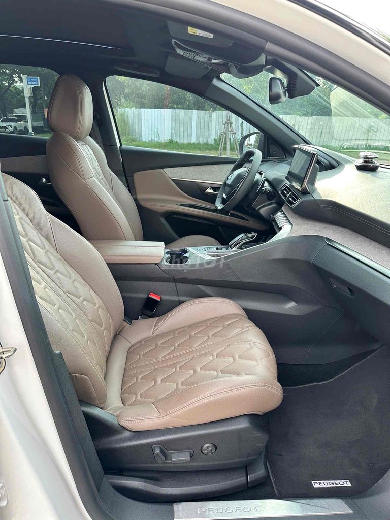 Peugeot 3008 2022 GT - 55000 km. Mua bán Ô tô tại Quận Cẩm Lệ Đà Nẵng được đăng bởi Nguyễn Duy hình 8