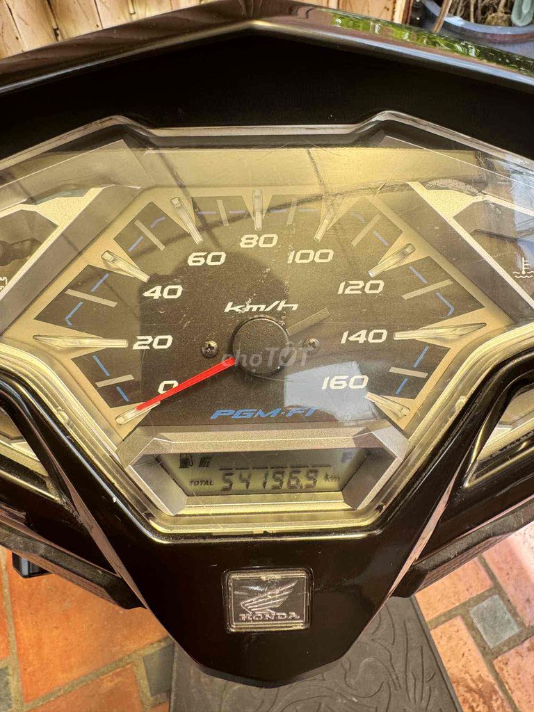 CÀN BÁN XE CLICK THÁI - Tân Bình - TPHCM. Mua bán Xe máy tại Quận Tân Bình Tp Hồ Chí Minh được đăng bởi Đinh quốc trung hình 7