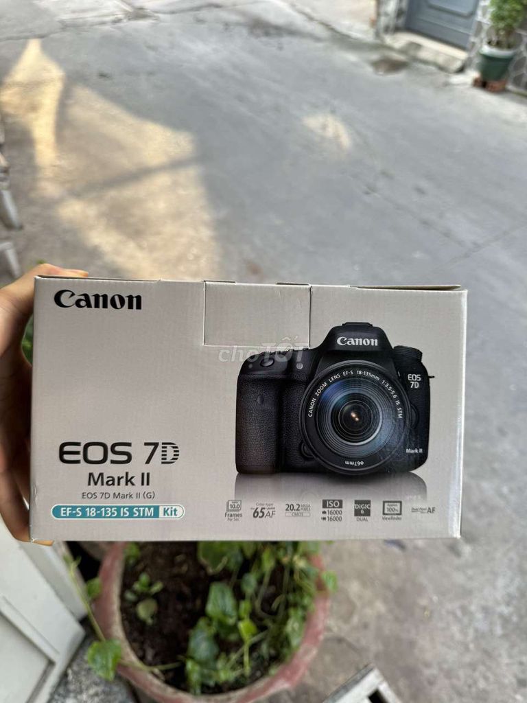 Canon 7D Mark II fullbox đẹp giá rẻ