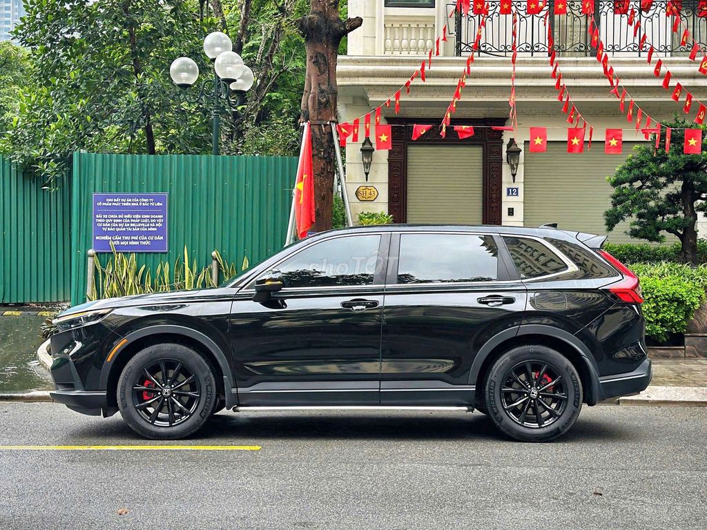 2025 L - 9000 km. Mua bán Ô tô tại Quận Cầu Giấy Hà Nội được đăng bởi oto lướt hà nội  hình 7