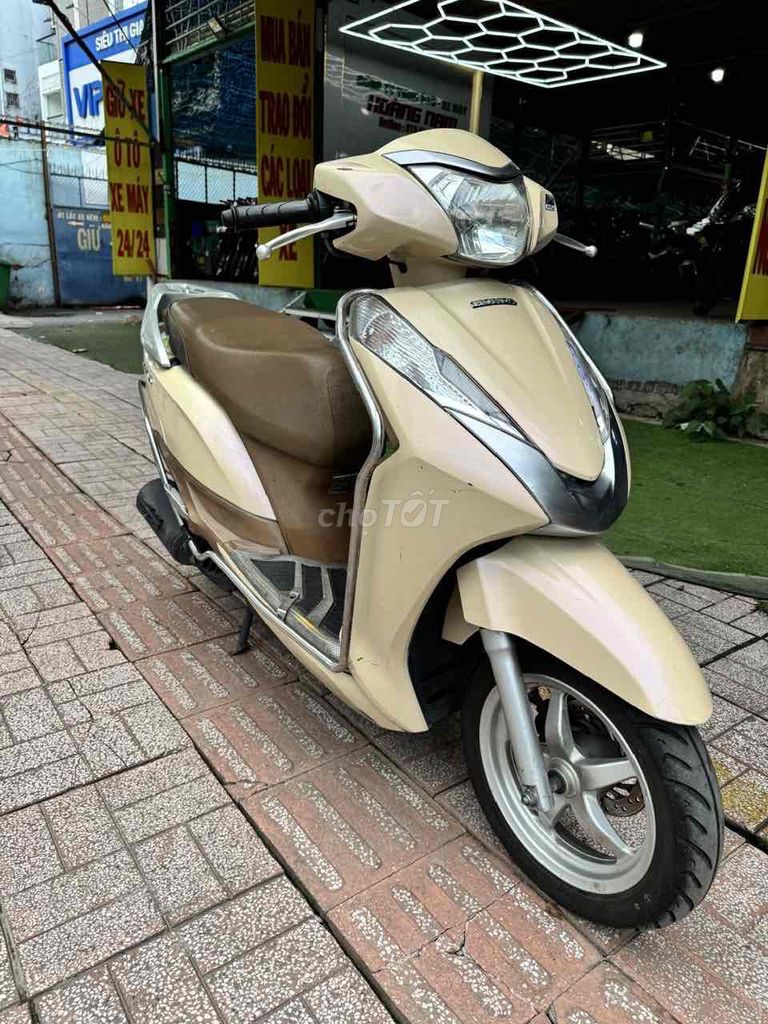 Lead 2015 Bstp59M1 -xe nữ đi kỹ còn 98%. Mua bán Xe máy tại Quận 6 Tp Hồ Chí Minh được đăng bởi Lâm sung Thu Mua Xe   hình 2