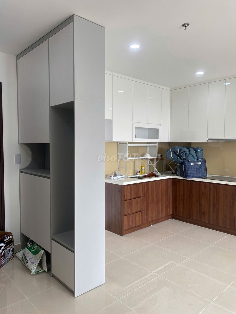 Tủ giày dép đụng trần gỗ MDF sản xuất theo yeu cau. Mua bán Tủ, kệ gia đình tại Huyện Bình Chánh Tp Hồ Chí Minh được đăng bởi Thinh Decor hình 1