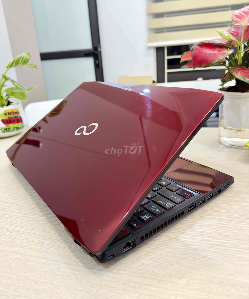 Fujitsu Lifebook AH77 i7/Ram16/SSD 256GB cảm ứng - 130046014