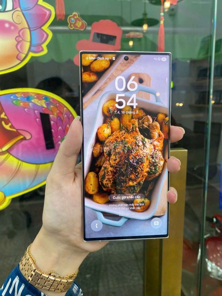 Samsung Galaxy S23 Ultra 256GB Trắng. Mua bán Điện thoại tại Quận 3 Tp Hồ Chí Minh được đăng bởi Minh phương hình 1