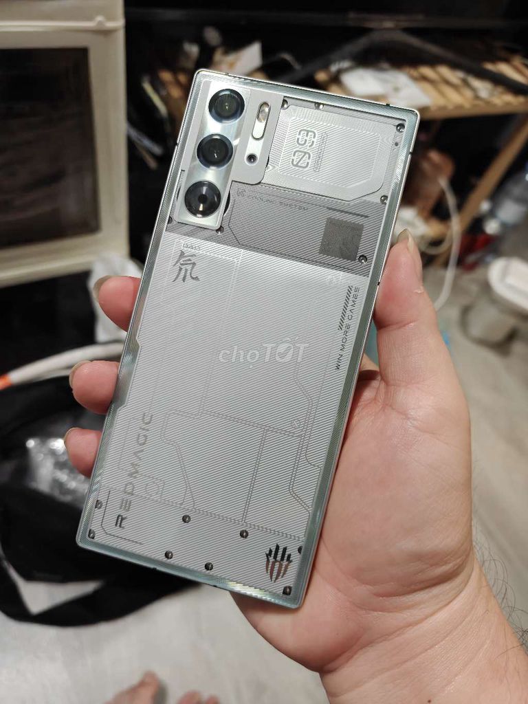 Nubia RedMagic 9 Pro(12/256)Đúng tình trạng có gl. Mua bán Điện thoại tại Quận 5 Tp Hồ Chí Minh được đăng bởi Strawberry Táo hình 1