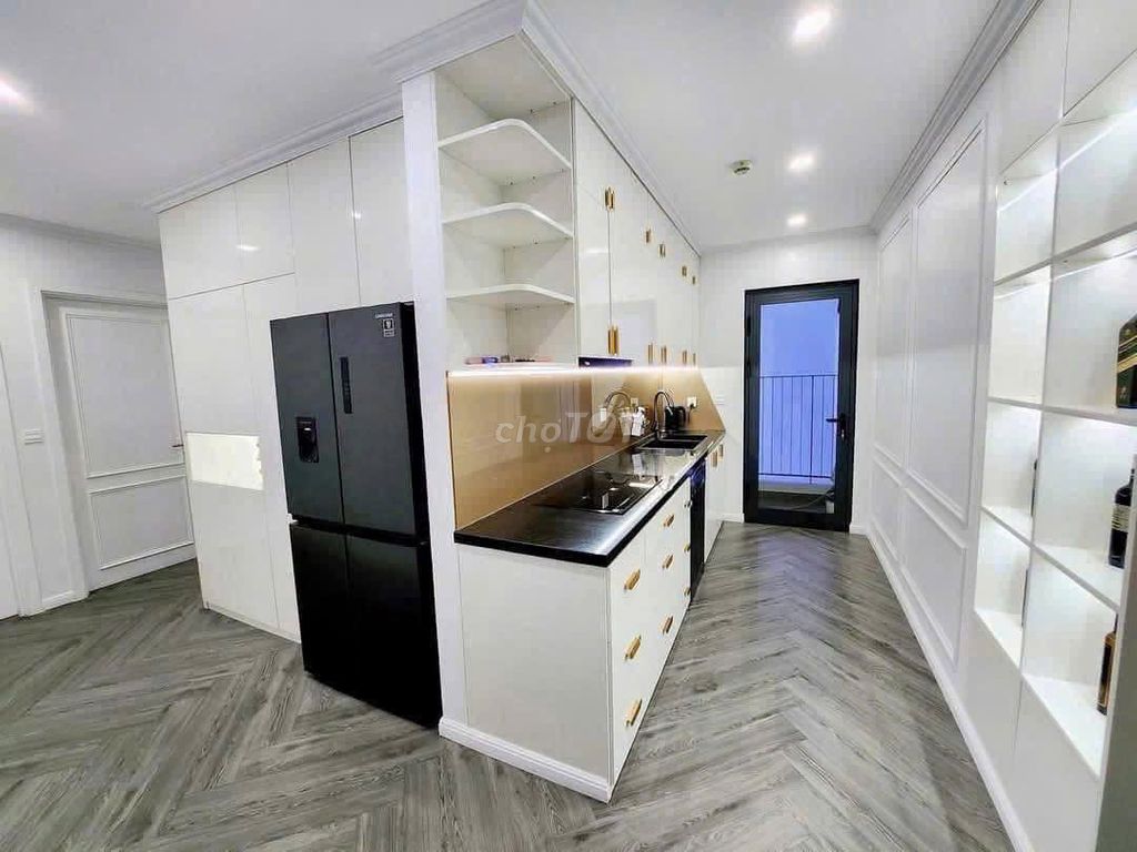 Продается 3-комнатная угловая квартира Feliz Homes, Хоанг Май