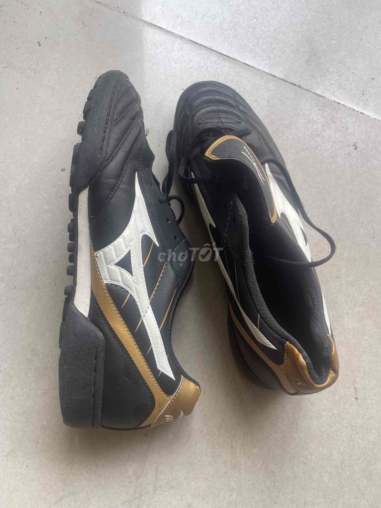 giày đá bóng Mizuno size 41