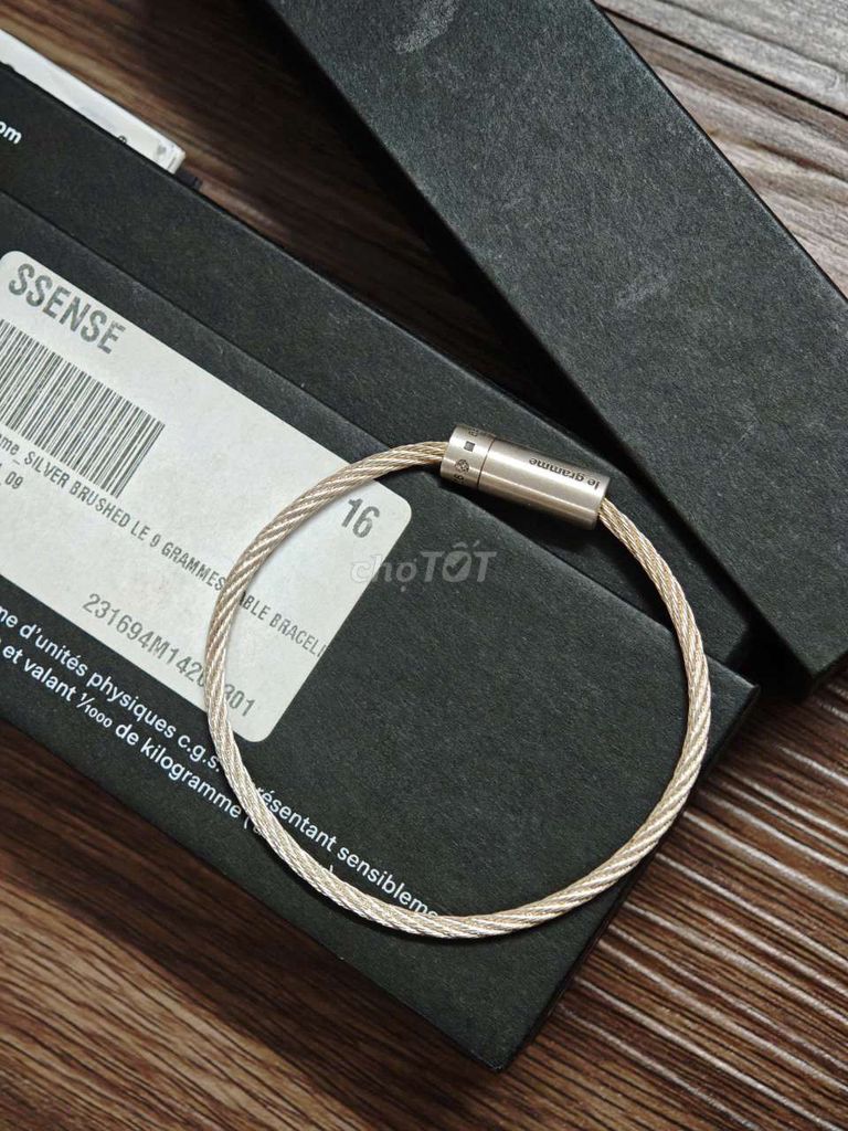 Vòng tay Le Gramme Bạc Unisex 16. Mua bán Phụ kiện thời trang khác tại Quận 4 Tp Hồ Chí Minh được đăng bởi Anh Đinh hình 1