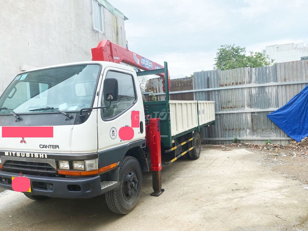 Xe cẩu Mitsubishi 2008 unic 330 3 khúc tải 3 tấn 1