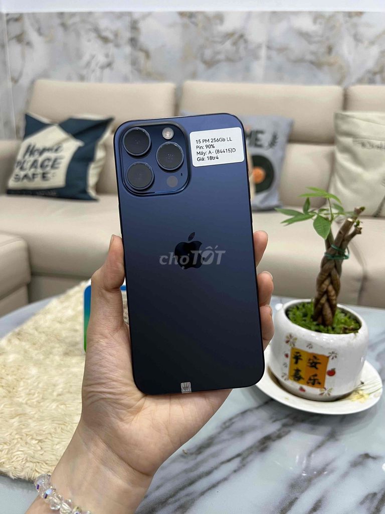 iPhone 15 Pro Max 256GB Xanh than zin all LLA. Mua bán Điện thoại tại Huyện Hóc Môn Tp Hồ Chí Minh được đăng bởi SIRI STORE HCM hình 1