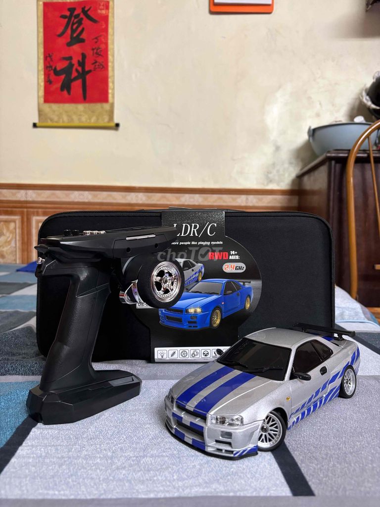 Cần bán xe rc ldrc 1899 full box phụ kiện đầy đủ