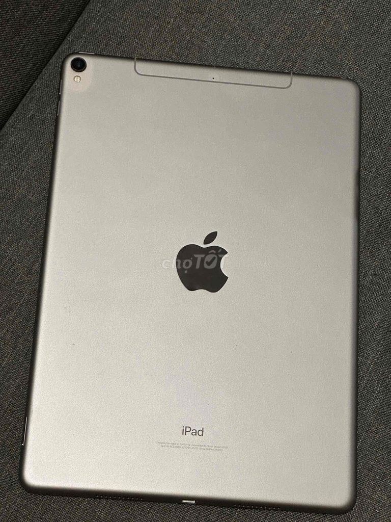 Apple iPad Pro 10.5 64GB Bạc. Mua bán Máy tính bảng tại Quận 12 Tp Hồ Chí Minh được đăng bởi HĐ Store Bán Trả Góp Bao Đậu hình 1