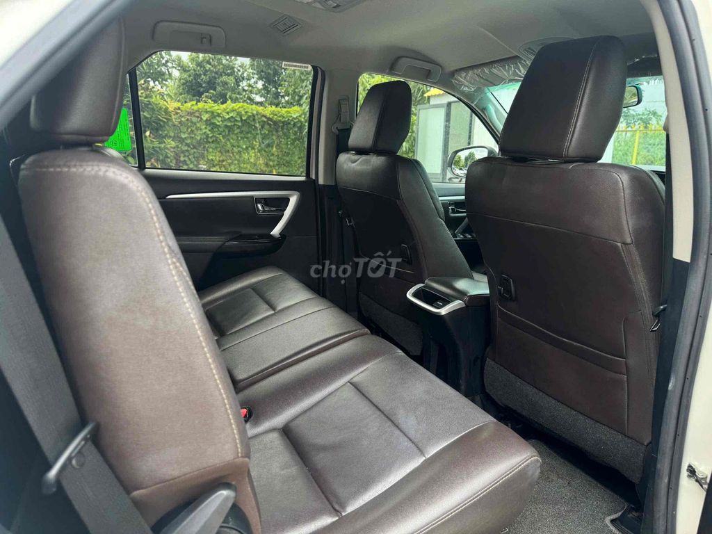 Toyota Fortuner 2018 2.7V 4x2 AT ( Xăng). Mua bán Ô tô tại Quận Ô Môn Cần Thơ được đăng bởi Chuyên Mua Bán Ô Tô Qua Sử Dụng Carpla Cần Thơ hình 12