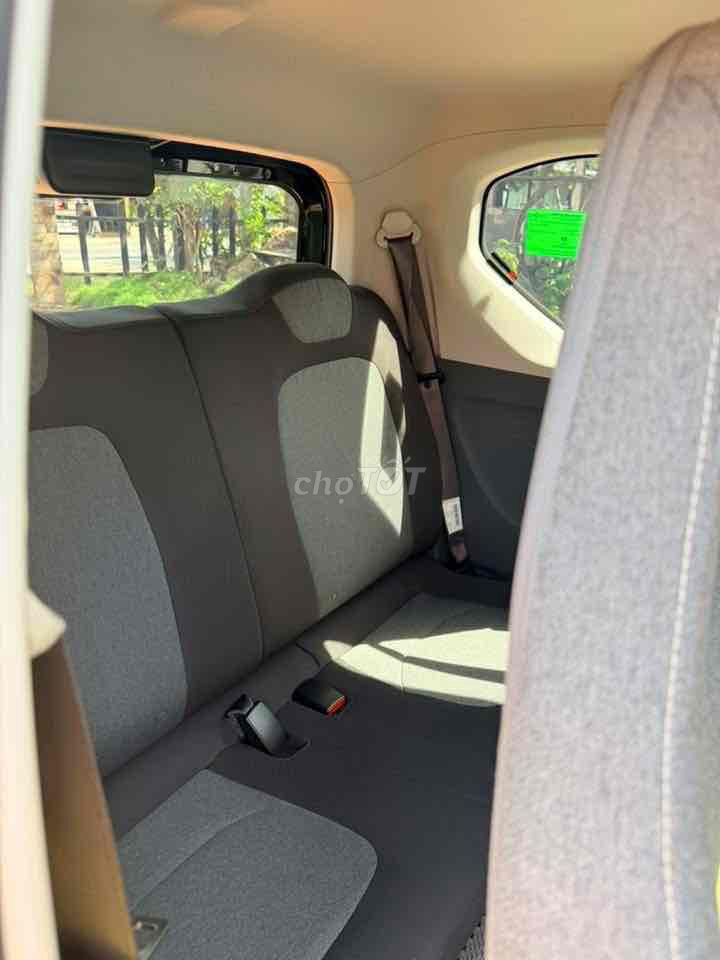 Wuling Hongguang Mini EV 2023 LV2-120 Vàng. Mua bán Ô tô tại Thành phố Mỹ Tho Tiền Giang được đăng bởi Cửa Hàng Xe Máy Minh Dũng hình 5