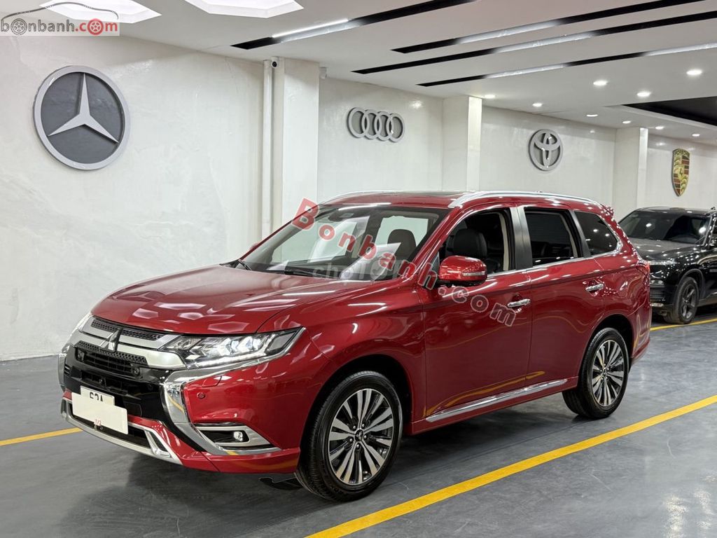 Mitsubishi Outlander Premium 2.0 CVT 2022 - 775Tr. Mua bán Ô tô tại Thành phố Thủ Đức Tp Hồ Chí Minh được đăng bởi Nguyễn Kiều Diễm  hình 3