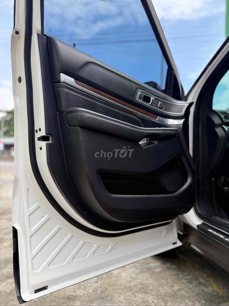 Ford Explorer 2019 2.3L Ecoboost - 72000 km. Mua bán Ô tô tại Thành phố Biên Hòa Đồng Nai được đăng bởi Chien Phan hình 10