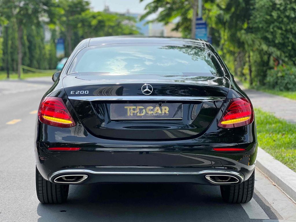 Mercedes E200 2019 Siu Lướt 23000 km. Mua bán Ô tô tại Quận Bình Tân Tp Hồ Chí Minh được đăng bởi Hoàng Thọ TPD Car hình 4