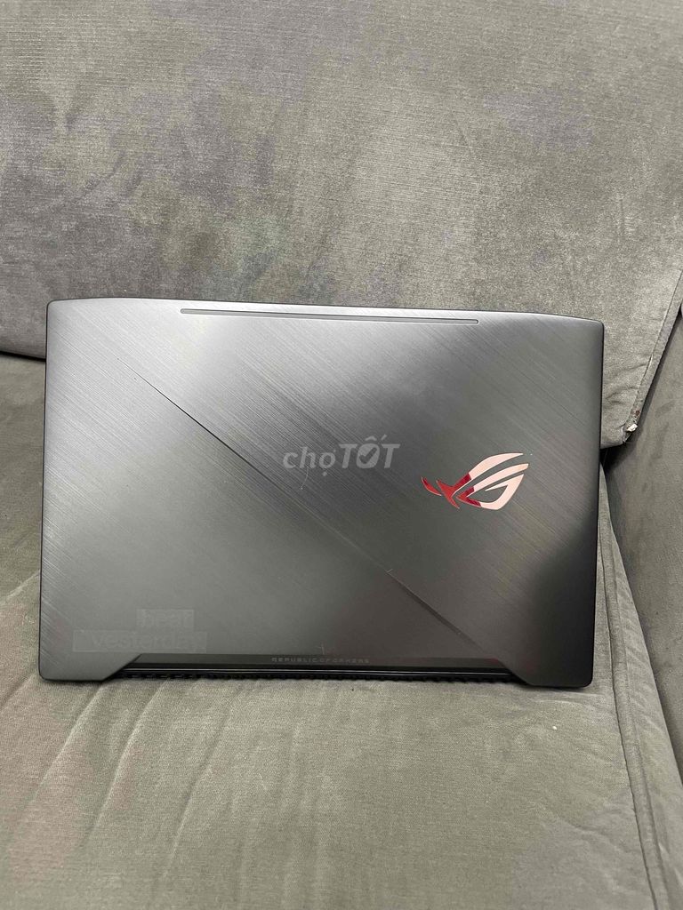 Asus Strix 15 I7-8750H RTX 1050 Ti 8GB/128GB. Mua bán Laptop tại Quận Đống Đa Hà Nội được đăng bởi HQ Computer hình 1