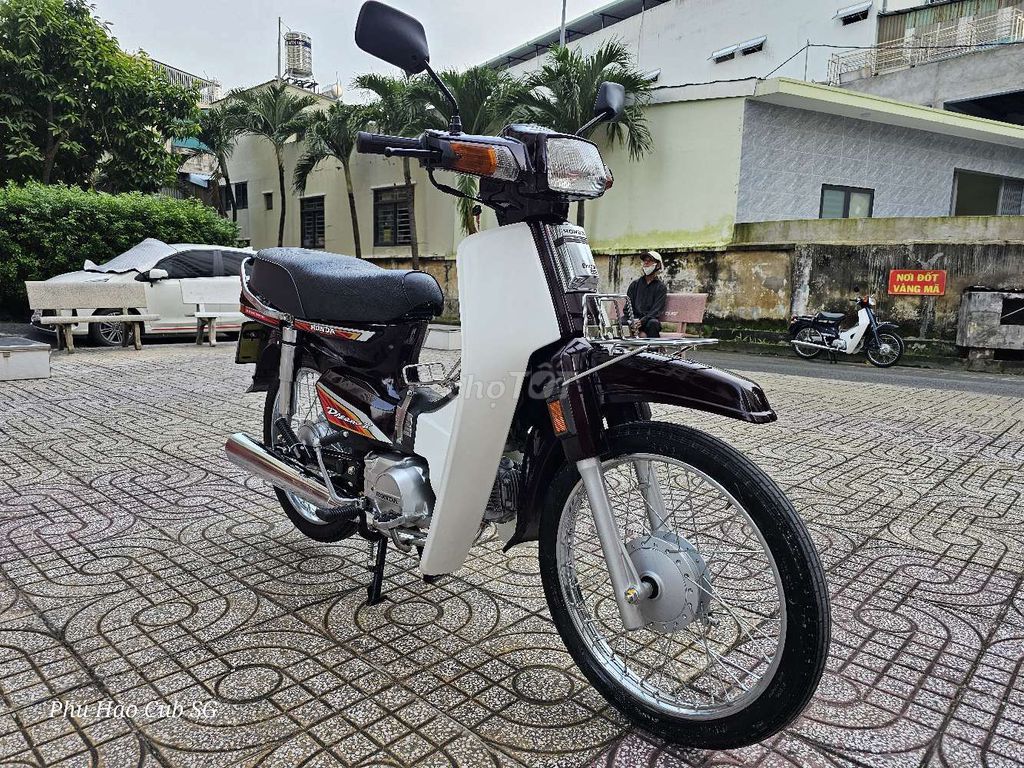 Honda Dream II 100 Thái Mới Đẹp Zin Tuyệt Đẹp. Mua bán Xe máy tại Quận Bình Tân Tp Hồ Chí Minh được đăng bởi Phú Hào Cub SG Thịnh Vượng hình 3