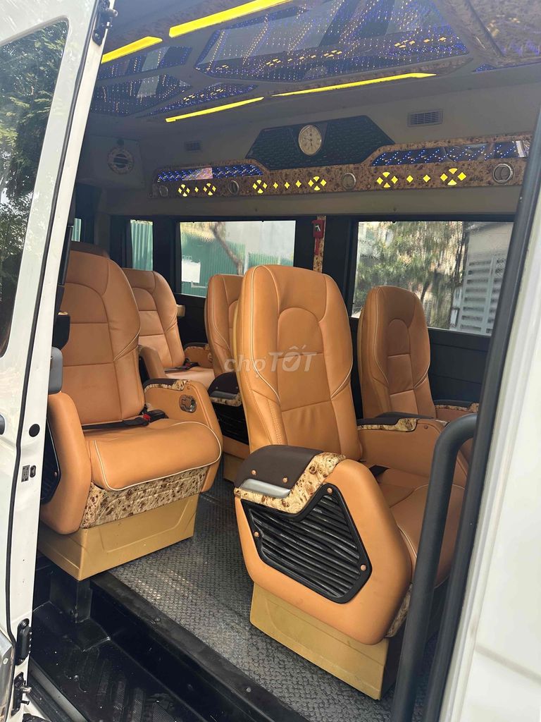 Hyundai Solati Dcar Limousine 12c - sx 2019. Mua bán Phương tiện khác tại Quận Long Biên Hà Nội được đăng bởi Nguyễn Văn Tuấn hình 9
