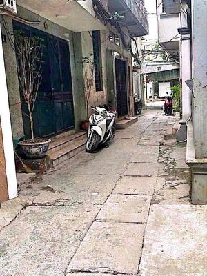 Townhouse 28 m² · 4 bed · Đường Bạch Đằng