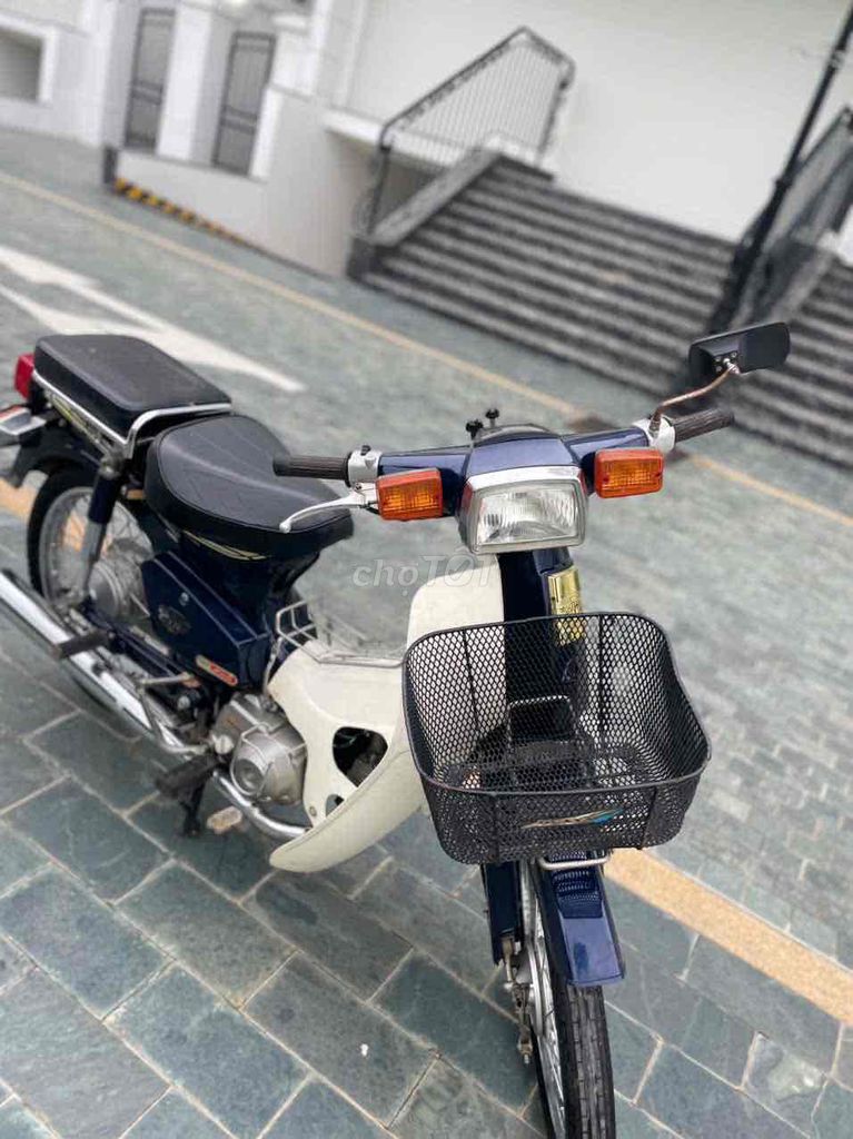 Thanh lý cúp 50cc học sinh siêu mới. Mua bán Xe máy tại Quận Bắc Từ Liêm Hà Nội được đăng bởi Hữu Nhuận hình 2