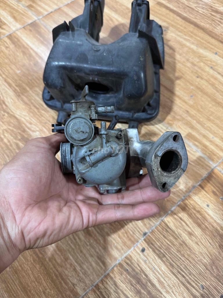 Bình xăng con zin  Wave @ 100. Mua bán Phụ tùng xe tại Quận 7 Tp Hồ Chí Minh được đăng bởi anh bảy hình 2