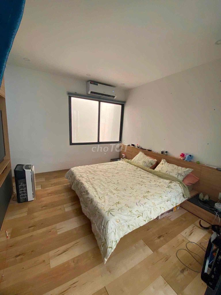Rent · 2 bd · 102 м² · Quận Ngũ Hành Sơn, ул. Đường Hồ Xuân Hương