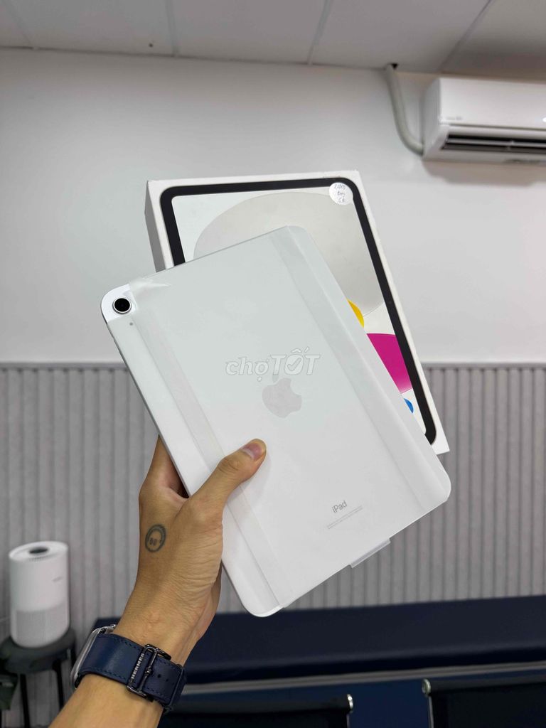 Bán Ipad Gen 10 64gb wifi fullbox keng bh 11/2025