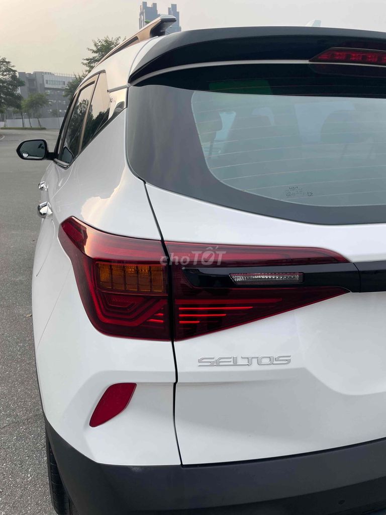 Kia Seltos 1.4 Premium Xline sx 2024 - màu Trắng.. Mua bán Ô tô tại Quận Cầu Giấy Hà Nội được đăng bởi CHỢ ÔTÔ CẦU GIẤY hình 8