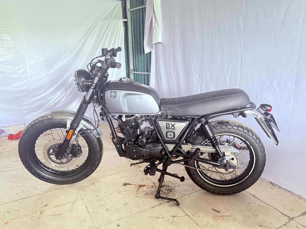 Brixton 150cc mầu xám bạc. máy mạnh,êm bốc. Mua bán Xe máy tại Quận Cầu Giấy Hà Nội được đăng bởi Mr Dung hình 3