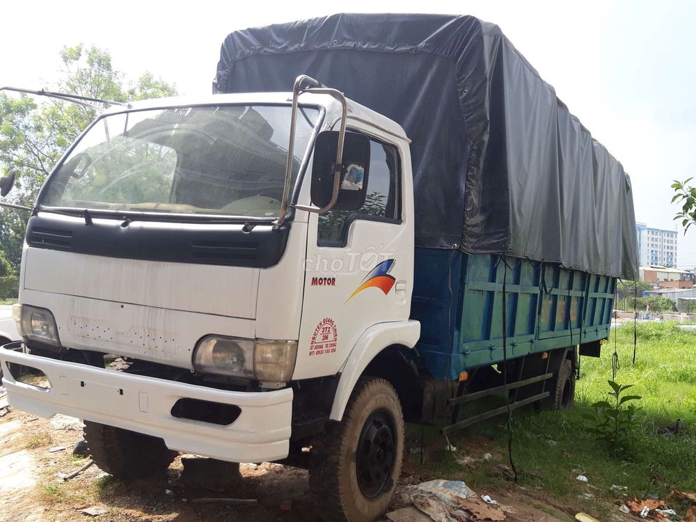 Giá xe Dongfeng 3 tấn 2009 đã sử dụng giá 135 triệu. Trao đổi: 0933155356