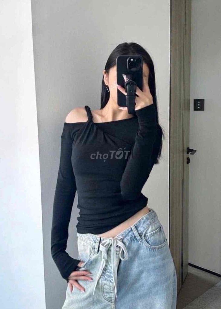 Áo thun ZARA Nữ Đen Đã sử dụng. Mua bán Quần áo tại Thị xã Điện Bàn Quảng Nam được đăng bởi Aster Trần hình 1