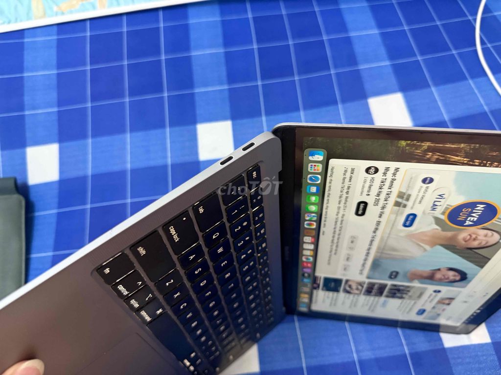 MacBook Air 2020 ( i5/8gb/256gb ) hàng bai bát. Mua bán Laptop tại Quận 8 Tp Hồ Chí Minh được đăng bởi Nguyễn minh hình 3