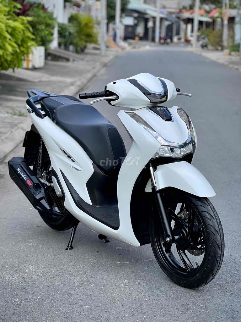 SH 150 2021 Trắng Đen Sport