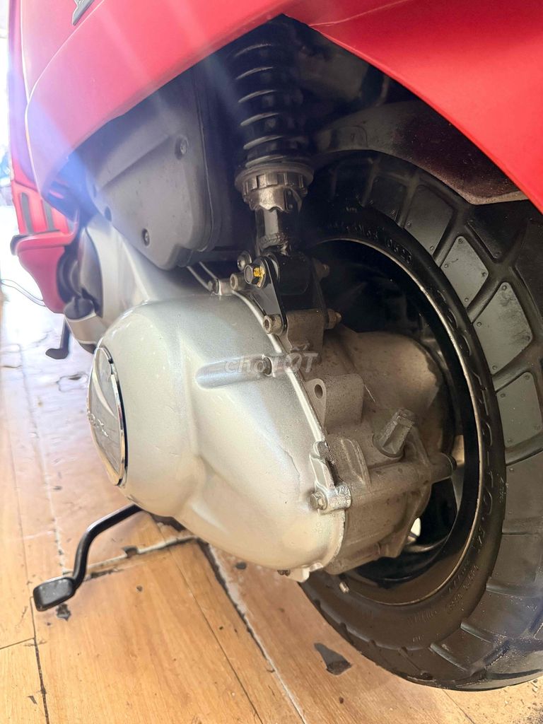 Piaggio Vespa LX125ie Đời 2012 . BSTP. Mua bán Xe máy tại Quận Phú Nhuận Tp Hồ Chí Minh được đăng bởi Ngọc Huy hình 6