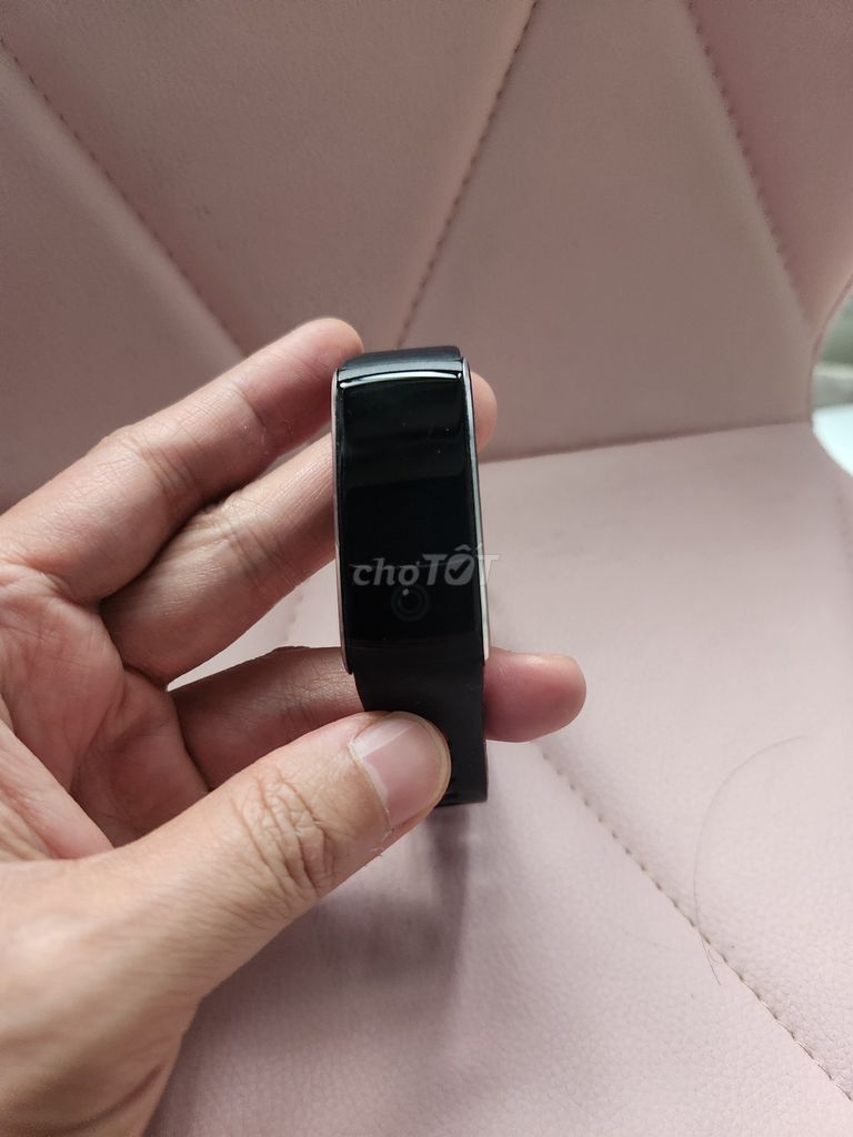 Đồng hồ thông minh Fitness Tracker . Mua bán Thiết bị đeo thông minh tại Quận Gò Vấp Tp Hồ Chí Minh được đăng bởi Mil7 hình 1