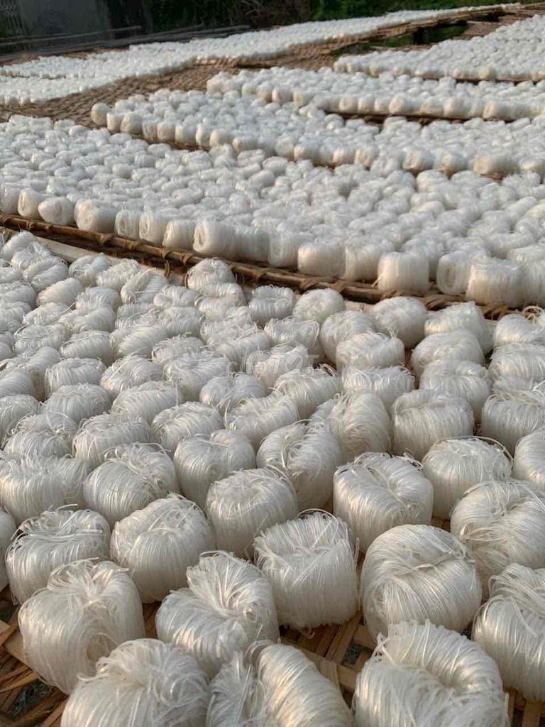 Hủ tiếu, nui, phở