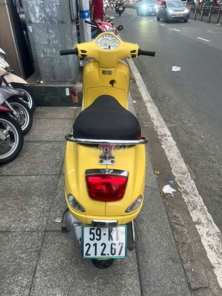 Piaggio vespa LX 2010 mới 90% biển số thành phố. Mua bán Xe máy tại Quận Tân Phú Tp Hồ Chí Minh được đăng bởi Tuanduy hình 2