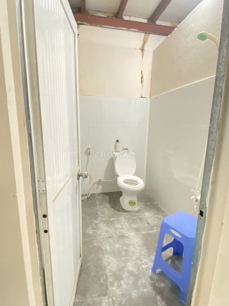 Nhà Thuê 6x15m.Cấp 4.Hẻm 6m Thoại Ngọc Hầu.Gía:10tr - ảnh 3