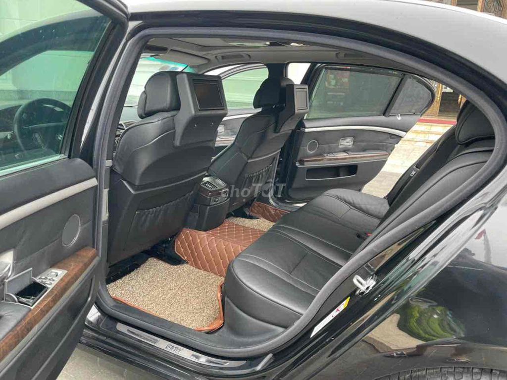 BÁN BMW 750Li ĐK 2008 MỚI NHẤT VIỆT NAN ***. Mua bán Ô tô tại Quận Long Biên Hà Nội được đăng bởi Em Minh hình 12