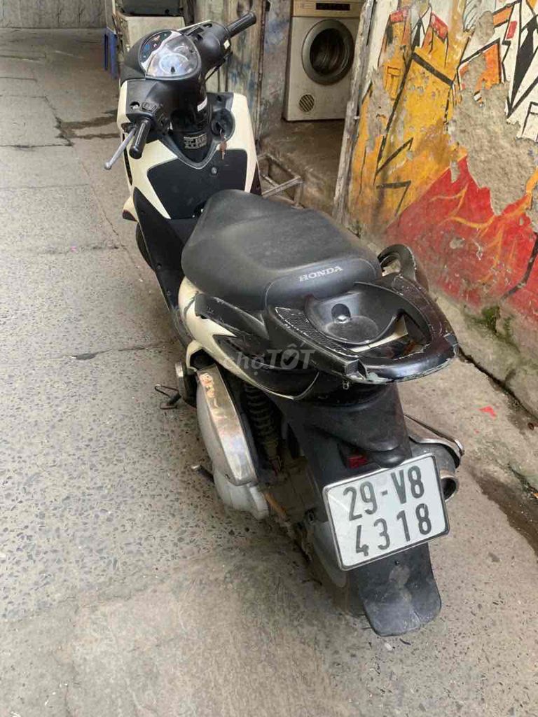 Хонда SH 150i 2006 Белая итальянская