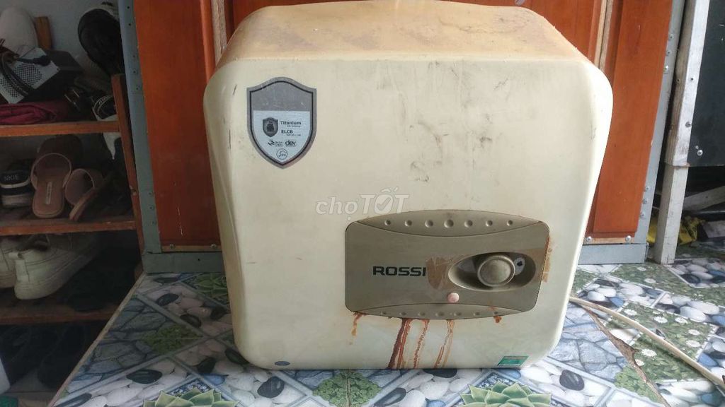 Bình nóng cũ. Mua bán Thiết bị vệ sinh, nhà tắm tại Huyện Bình Chánh Tp Hồ Chí Minh được đăng bởi Phát hình 1
