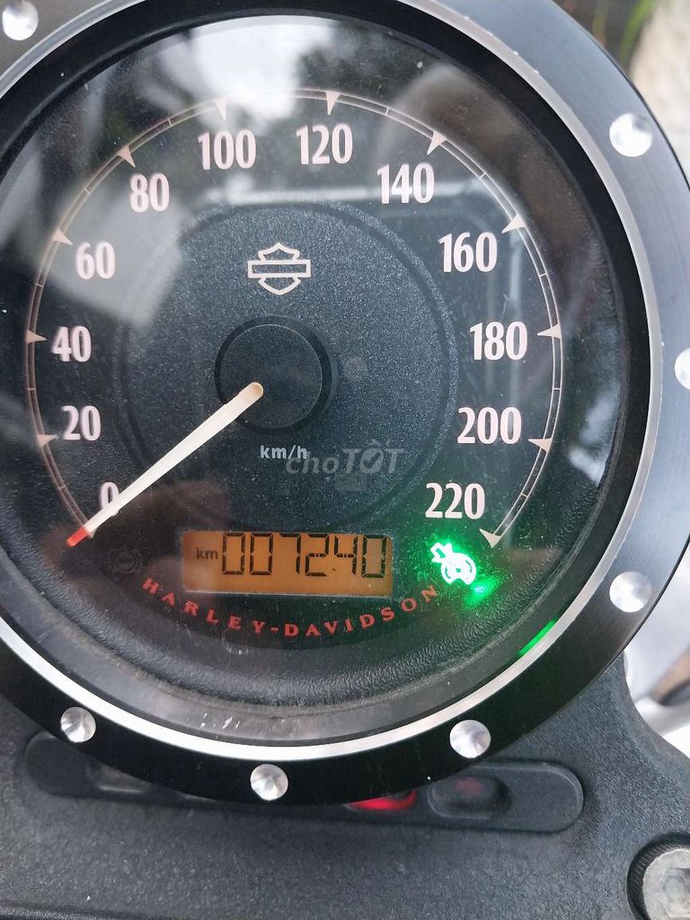 Harley davidson iron 883. Mua bán Xe máy tại Quận 7 Tp Hồ Chí Minh được đăng bởi Lukas hình 2