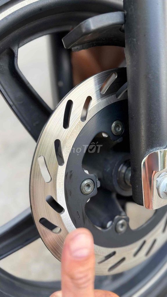 [Như mới 100%]👉 Sym Shark bản Fi 2014. Odo12.900km. Mua bán Xe máy tại Quận Bình Tân Tp Hồ Chí Minh được đăng bởi BÙI TIẾN DŨNG hình 7