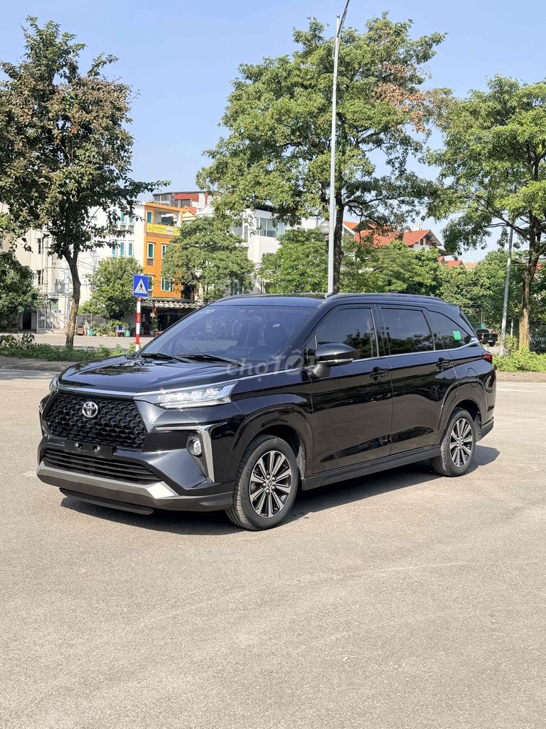 Toyota Veloz 2022 80000 km Đen. Mua bán Ô tô tại Quận Long Biên Hà Nội được đăng bởi Đào Việt Phương hình 2