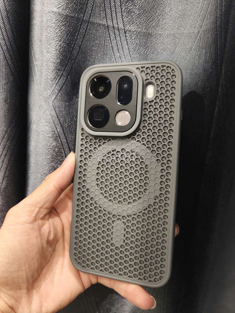 Oppo Find X9 Pro 12GB/256GB Cấn nhẹ. Mua bán Điện thoại tại Thành phố Tam Kỳ Quảng Nam được đăng bởi vũ vũ hình 1