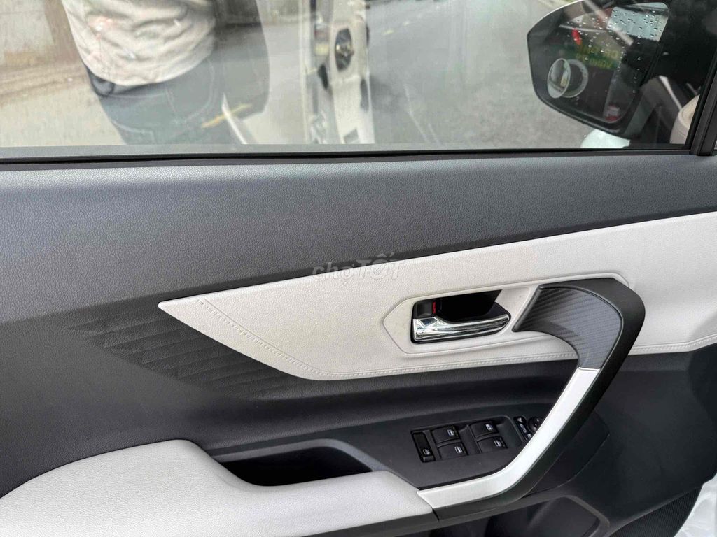 Toyota Veloz Cross 2022 CVT Top - 60000 km. Mua bán Ô tô tại Quận Gò Vấp Tp Hồ Chí Minh được đăng bởi cherry trần hình 7